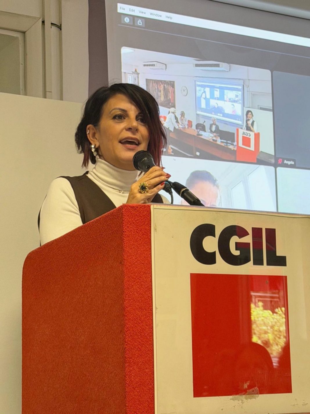 Violenza donne: Cgil, testo Bongiorno grave arretramento