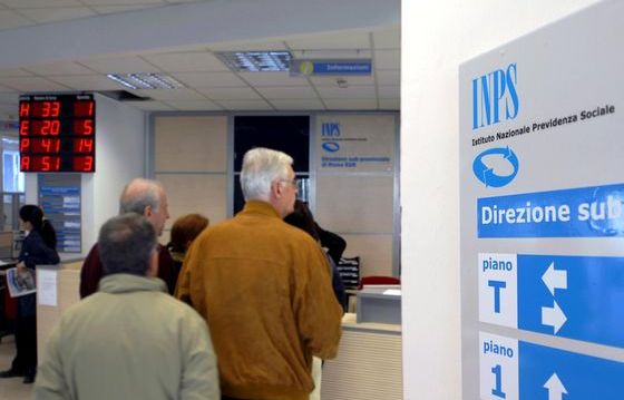 106 mila euro di arretrati e 1.400 euro di pensione mensili ad un genovese senza reddito. 