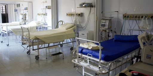 Ospedale Saint Charles: allarme su carichi di lavoro, organici e sicurezza