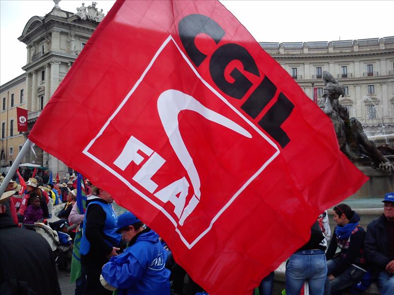 Licenziamenti Logista: Flai Cgil Fai Cisl Uila Uil scrivono all’assessore regionale Ripamonti “attivare tavolo di crisi con azienda, sindacati istituzioni dei siti produttivi e associazioni di categoria dei tabaccai”