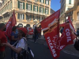 Genova, venerdì 18 marzo 2022 sciopero con presidio del personale appalto pubblico dei servizi di pulizia Agenzia delle Entrate