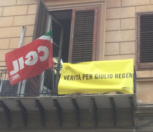 striscione giulio regeni