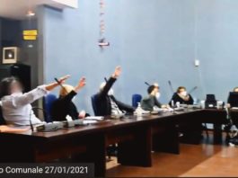 Saluto fascista in Comune a Cogoleto: CGIL “gesto scellerato” consiglieri comunali