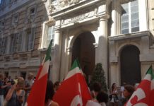 Accoglienza al Campasso. Cgil: il Comune si faccia carico condizioni dei quartieri e non scarichi le sue inefficienze sui migranti manifestazione in comune