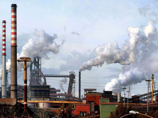 Ilva. Re David (Fiom), dopo oltre un anno Di Maio scopre esistenza di 1 miliardo ilva ciminiere