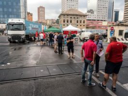 Sciopero generale dell’autotrasporto nel settore containers Genova foto sciopero autotrasporto