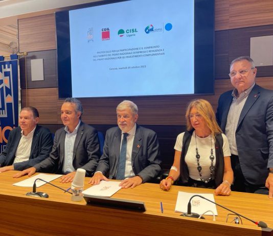 PNRR. Firmato il protocollo tra Cgil Cisl Uil e Anci Liguria per gli investimenti complementari firma protocollo