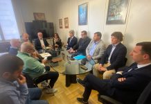 Aurelia Bis, Feneal Uil, Filca Cisl e Fillea Cgil: “Ci sono due aziende pronte a subentrare a ICI: adesso tocca al tribunale di Roma. Il nuovo soggetto potrebbe prendere possesso del cantiere a inizio 2026. C’è stata assicurata salvaguardia della clausola occupazionale”