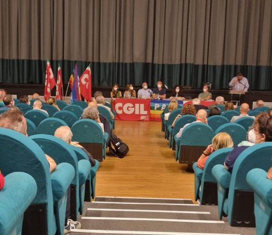 500 delegati Cgil al teatro Verdi per Assemblea pubblica Cgil Genova: “Pace, lavoro, giustizia sociale democrazia”