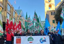 Mille persone in piazza contro una “riforma inadeguata”