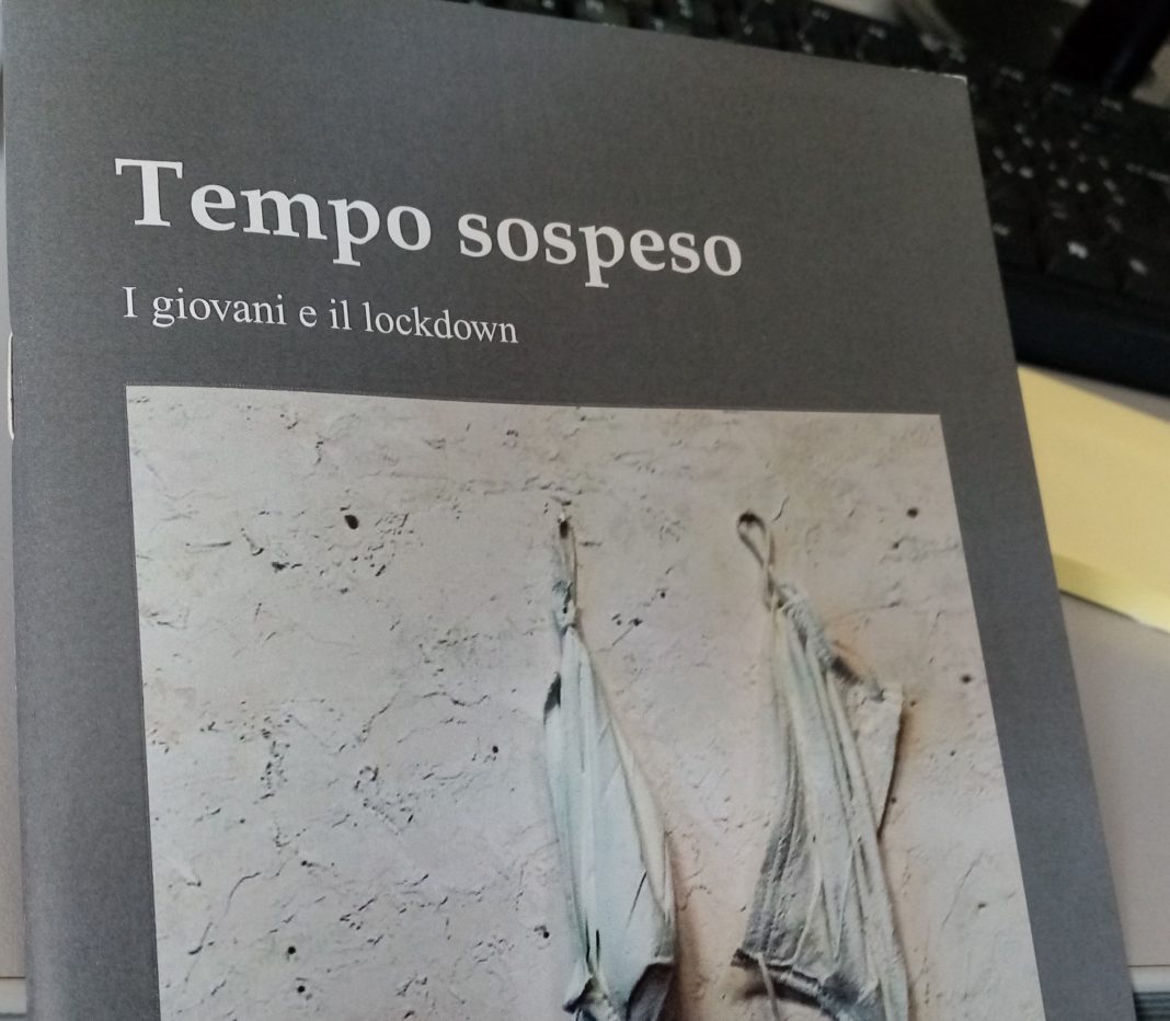 copertina libro tempo sospeso