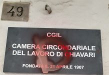 Imbrattate le targhe della sede Cgil di Chiavari: “atto miserabile”