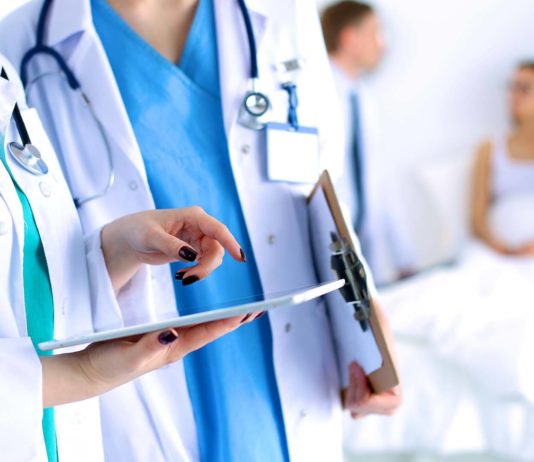 Sanità: Solo il 6% degli infermieri assunti per l’emergenza Covid ha un contratto a tempo indeterminato