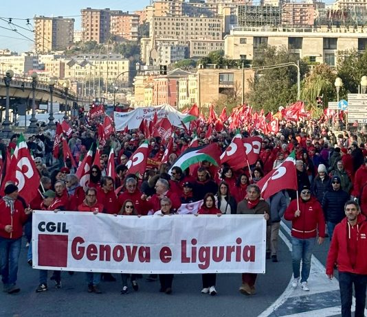 In diecimila a Genova per la manifestazione regionale per lo sciopero generale Cgil contro la legge di bilancio